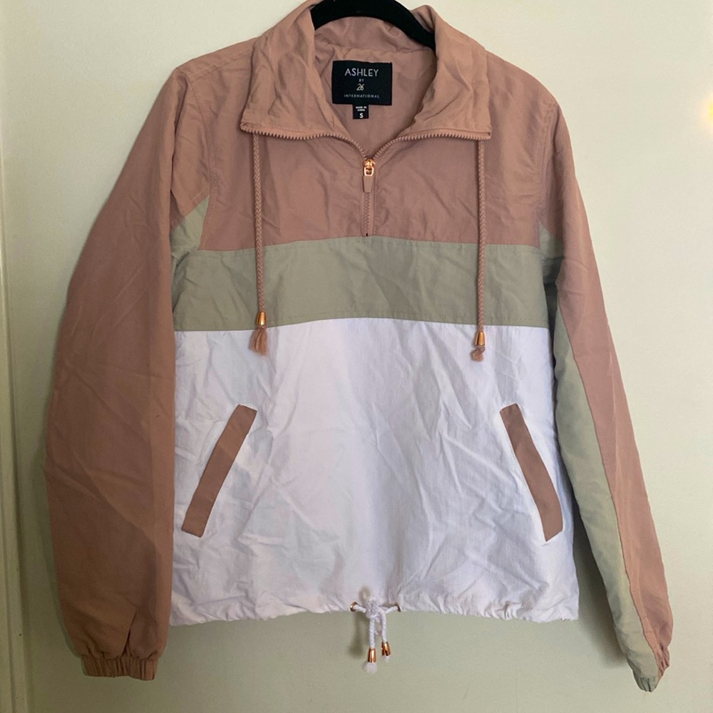 Ashley By 26 International women’s windbreaker size small